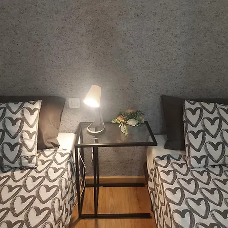 Flat In - Perfect Location 아리시페