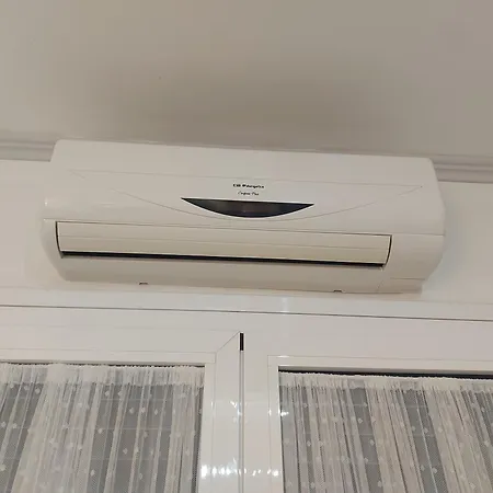 Flat In - Perfect Location