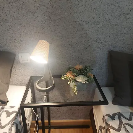 Flat In - Perfect Location 아리시페