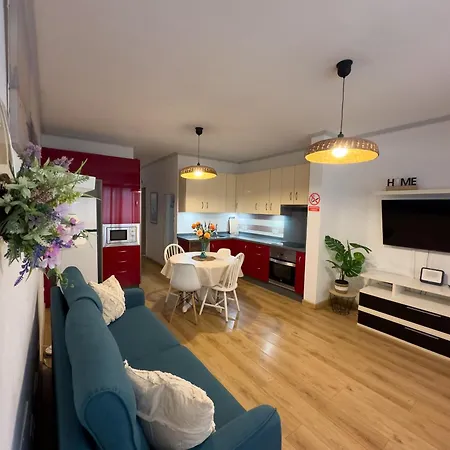 Flat In - Perfect Location 아파트 아리시페