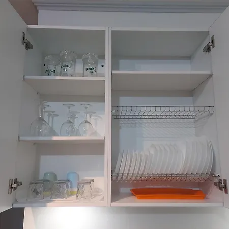 Flat In - Perfect Location ארסיפה