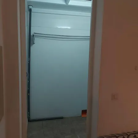 Flat In - Perfect Location Lejlighed *